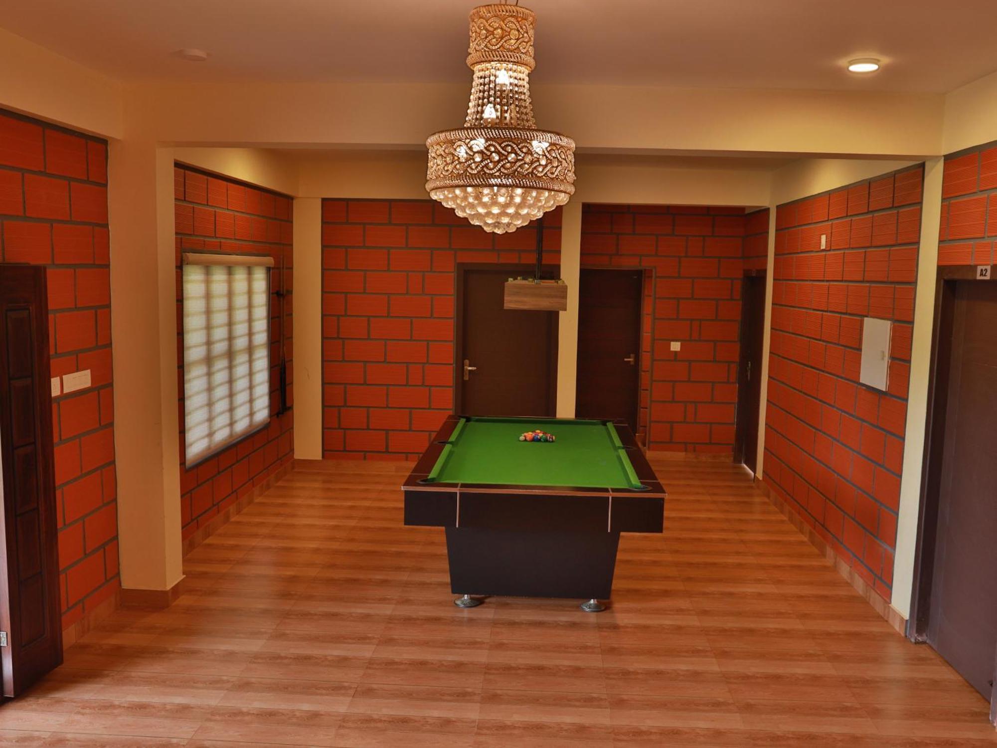 Serene Crest Resort Манантавади Екстериор снимка